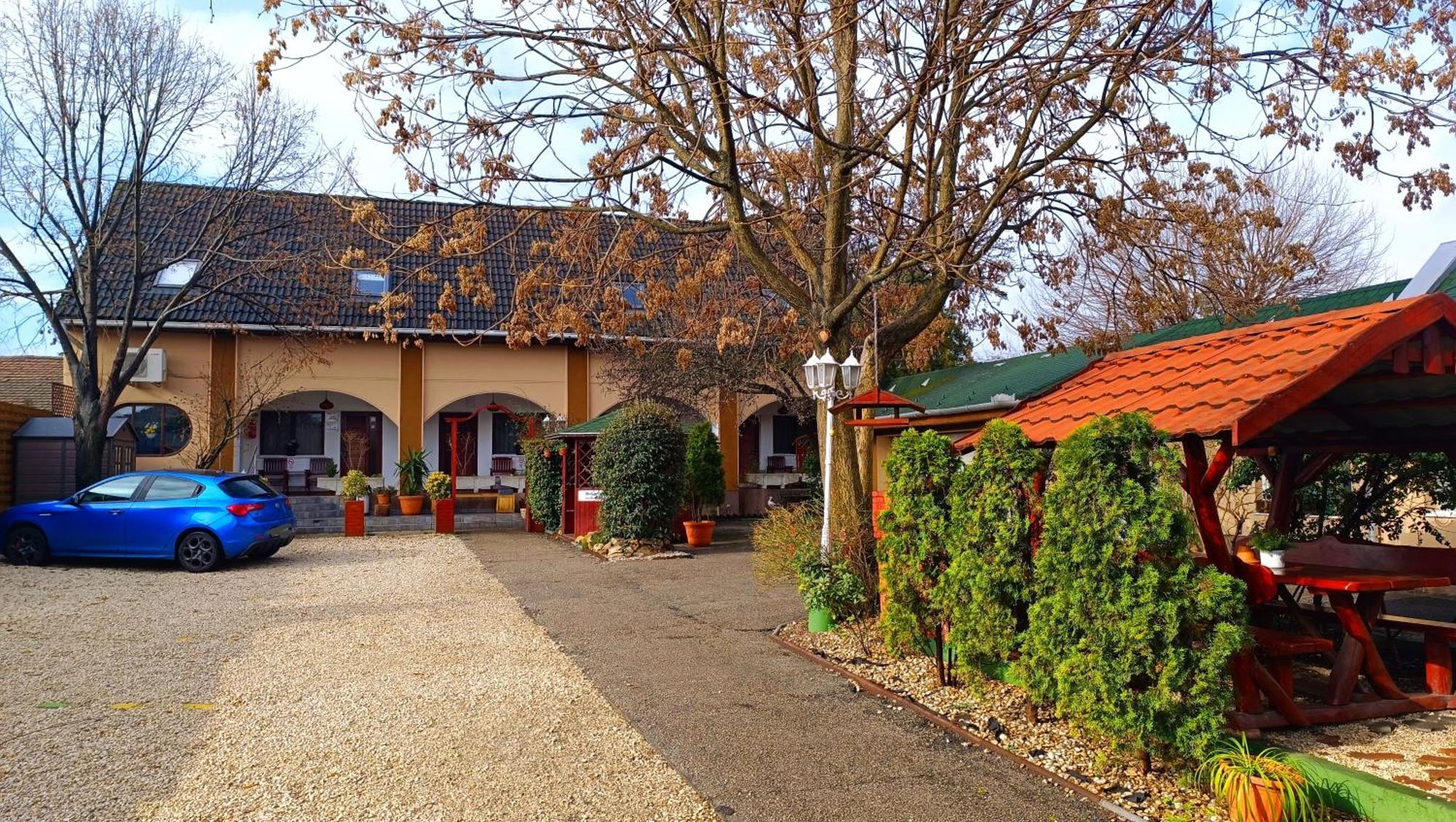 Hotel Oswaldo Budapest Esterno foto